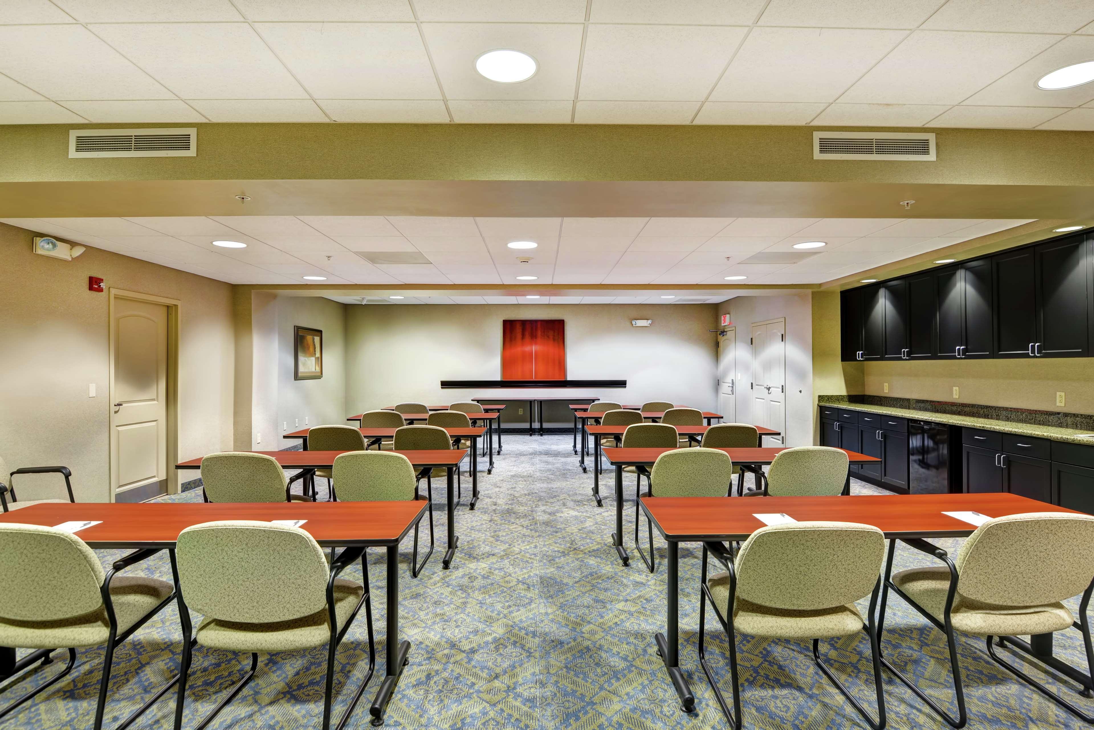 Hotel Hampton