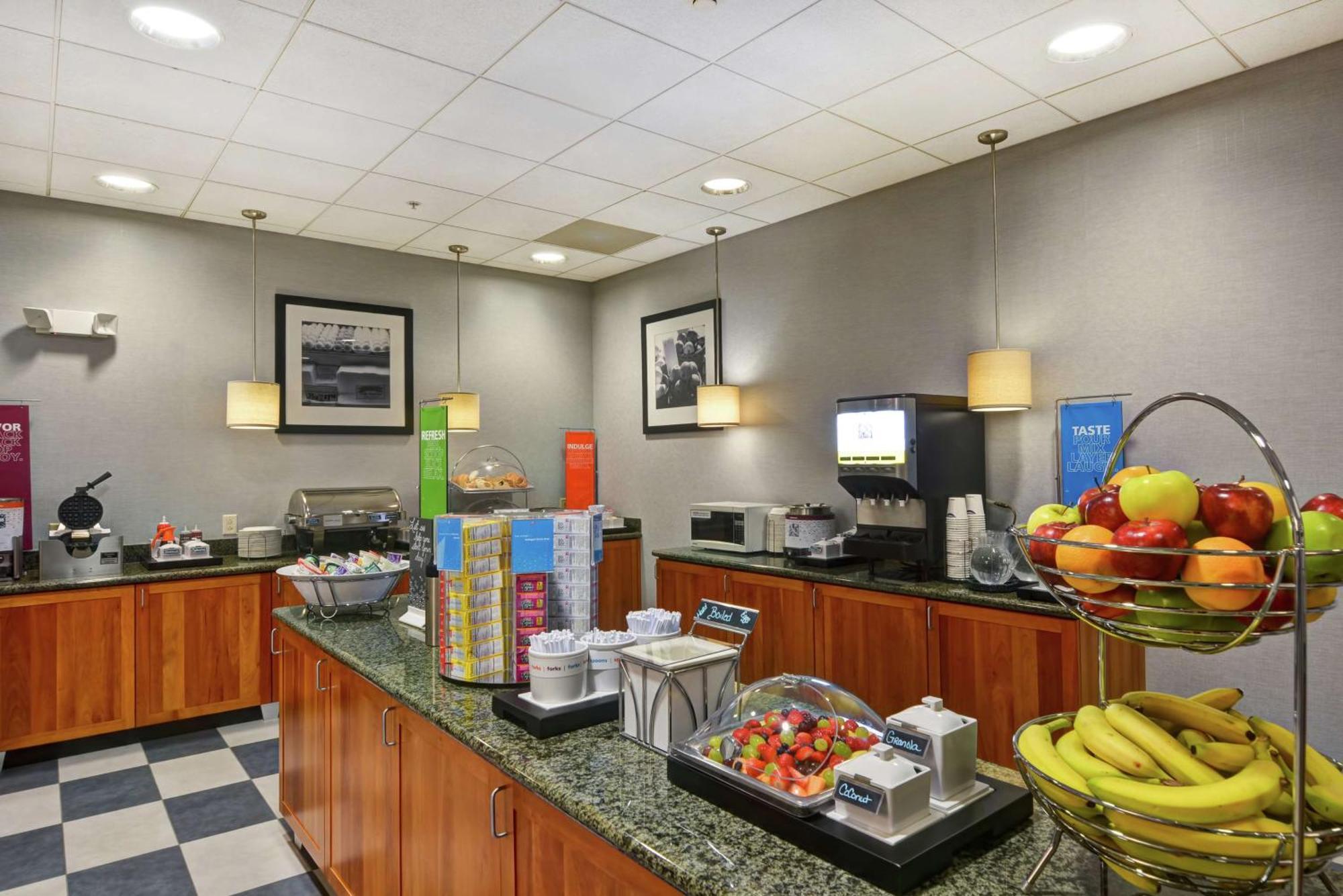 Hotel Hampton 3*